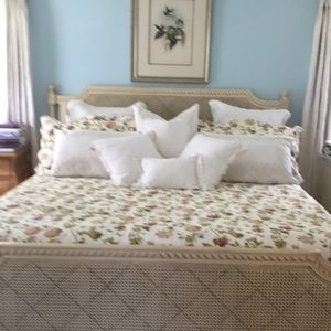 floral bedspread and matching king shams